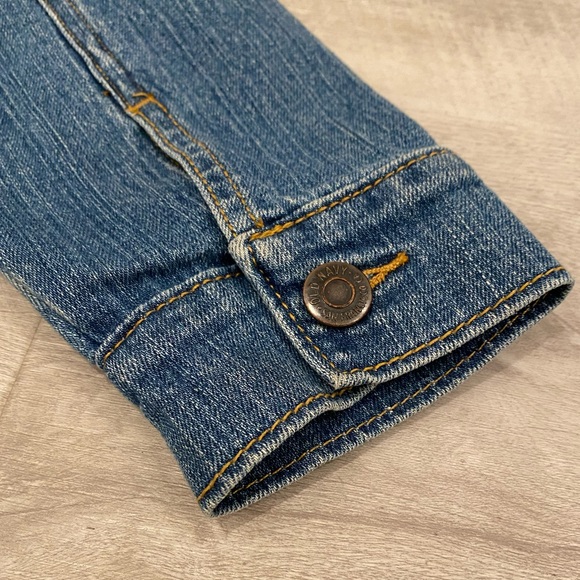 Perfect Condition Jean Jacket - Picture 6 of 13